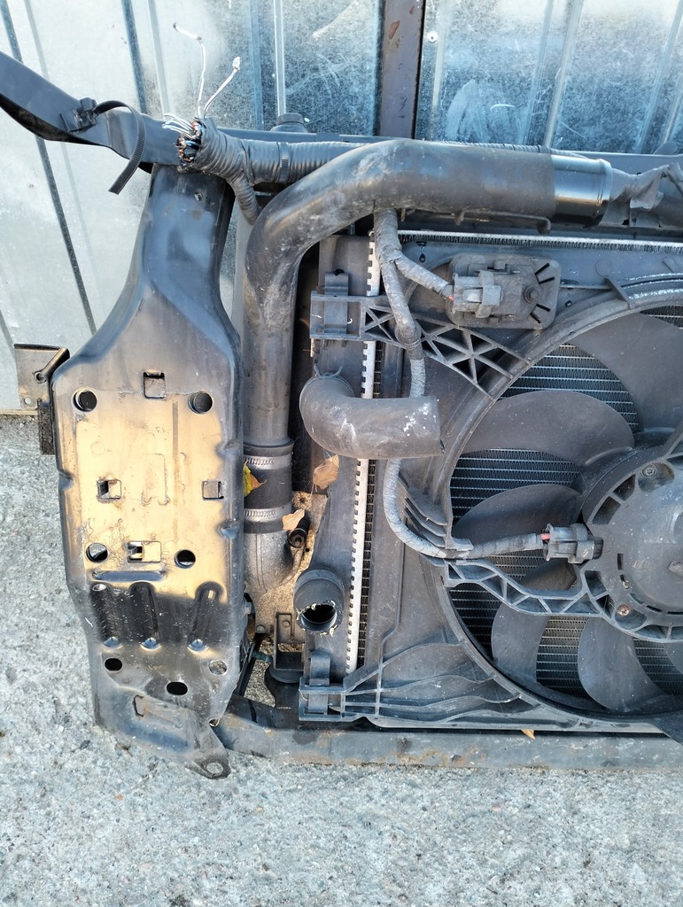 фото №14, Pas передний усилитель nissan qashqai i j10 dci дизель 06-09 przedlift