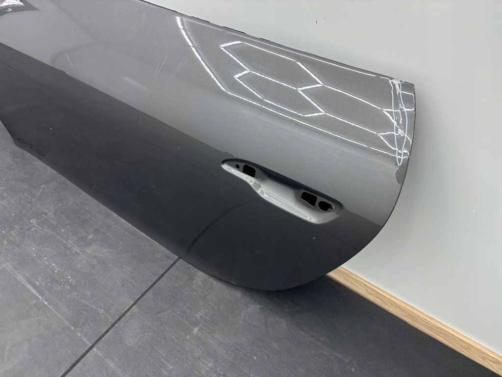 фото №10, Porsche carrera 911 992 2019r-- дверь левая