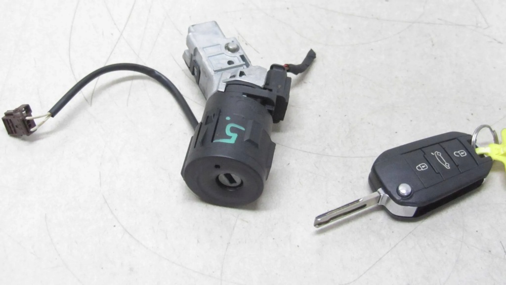 фото №1, Citroen c3 iii замок запалювання + ключ 9663123380 16-19