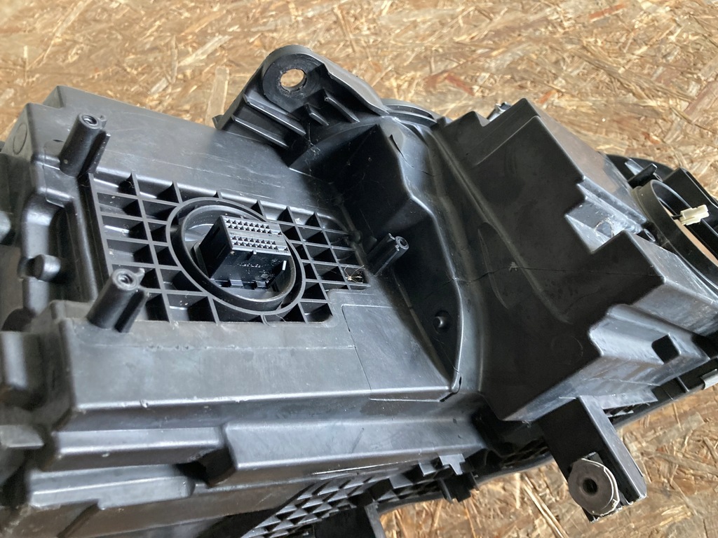 фото №12, Bmw 2 f45 f46 лампа full led левая перед 7391401