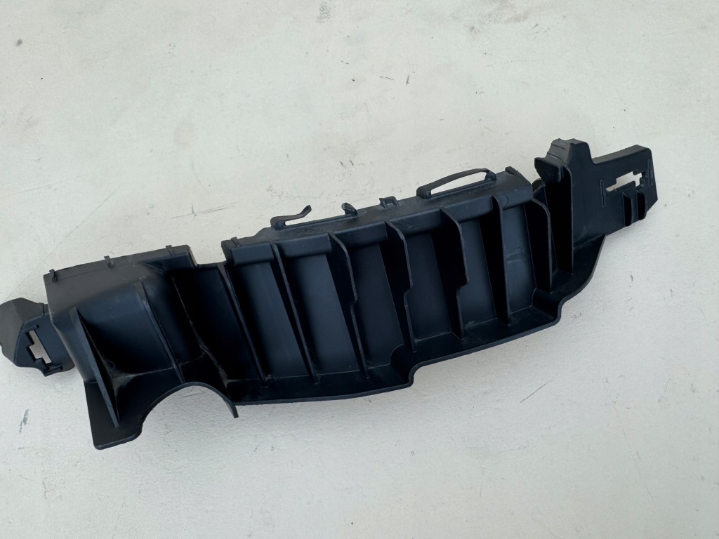 Mercedes e-klasa w214 23r- направляющая бампера правый задний  a2148851405 Киев