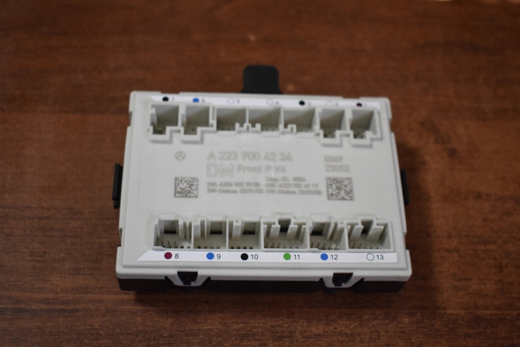 фото №1, Idealny модуль двері правий передній mercedes w223 1