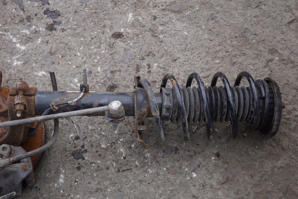 фото №10, Поворотний кулак лівий перед peugeot 2008 i 1.2