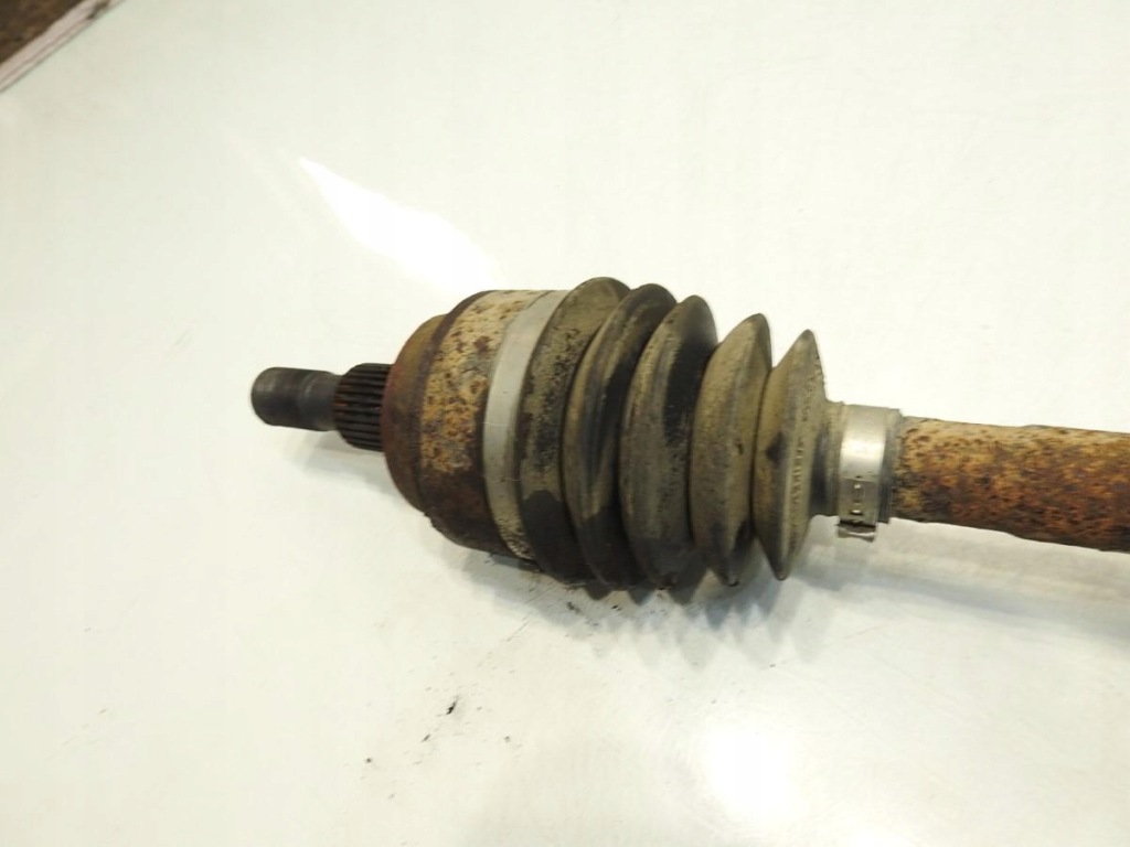 Привідний вал праві задні автоматична коробка передач mercedes r w251 3.0 cdi a2513500610 в Україні