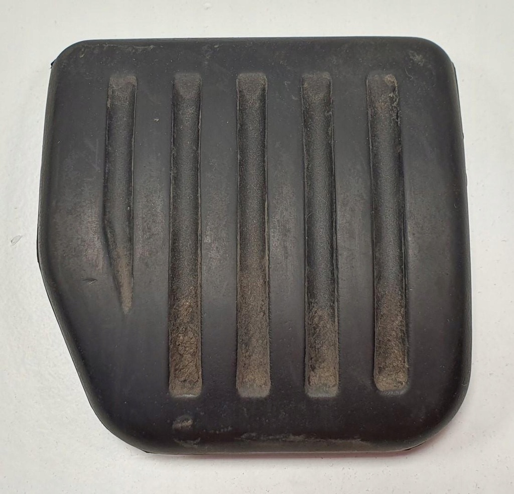 фото №1, Резиновый элемент накладка na педаль discovery sport l550