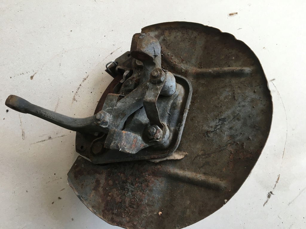 фото №9, Fiat 124 spider 2000 66- поворотний кулак ступиця перед