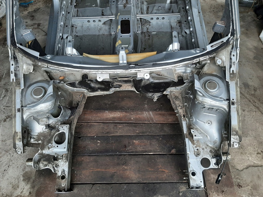 фото №1, Перед обрізаний чверть права ліва fabia iii