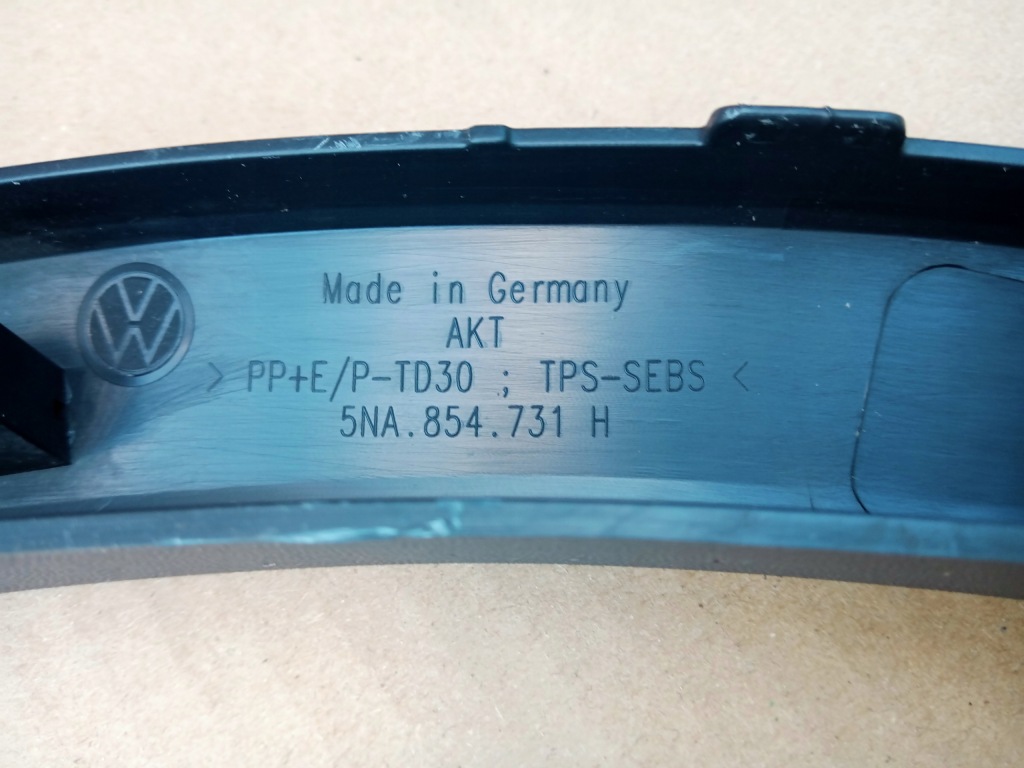 фото №11, Vw tiguan r-line ліва молдинг крила перед