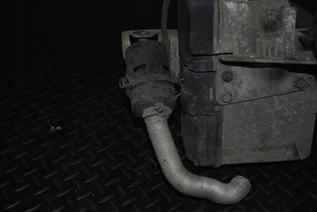 фото №3, Webasto 4d0815069e audi a8 d2 3.3 tdi дополнительный обогреватель