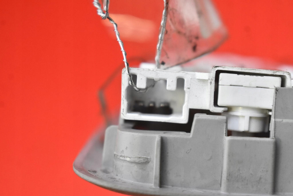 Лампа освещение салона задняя 81250-05030 toyota auris 2 2 рестайлинг  15-18 Киев