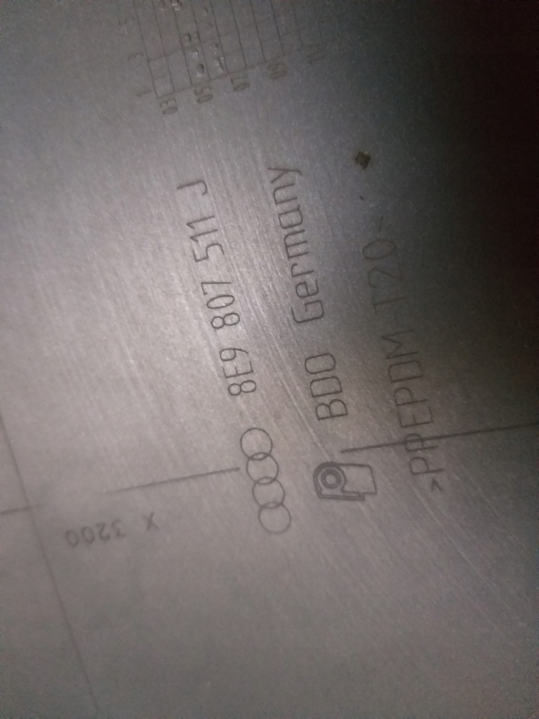 Бампер задняя 8e9807511j audi a4 b7 kombi Доставка