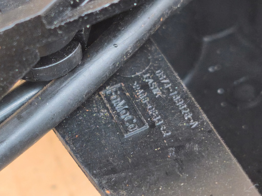 фото №7, Ford mondeo mk5 2.0 tdci трос капот тяга ручка