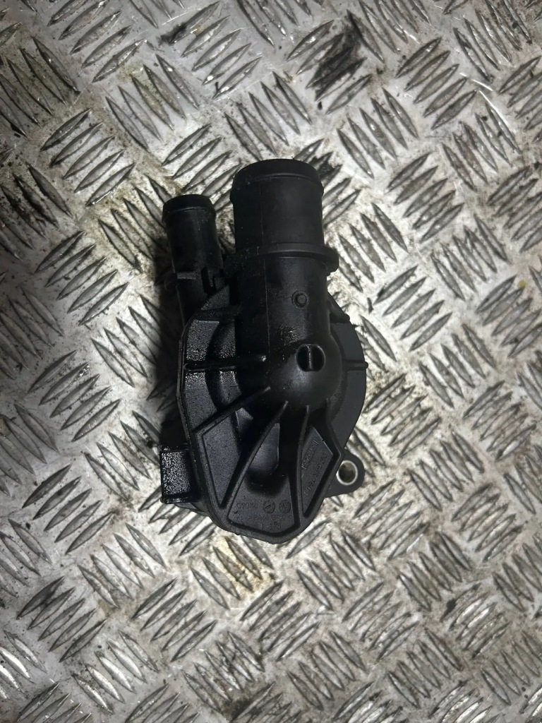 фото №1, Корпус термостата ford focus mk3 1.6 ds7g-9k478-db