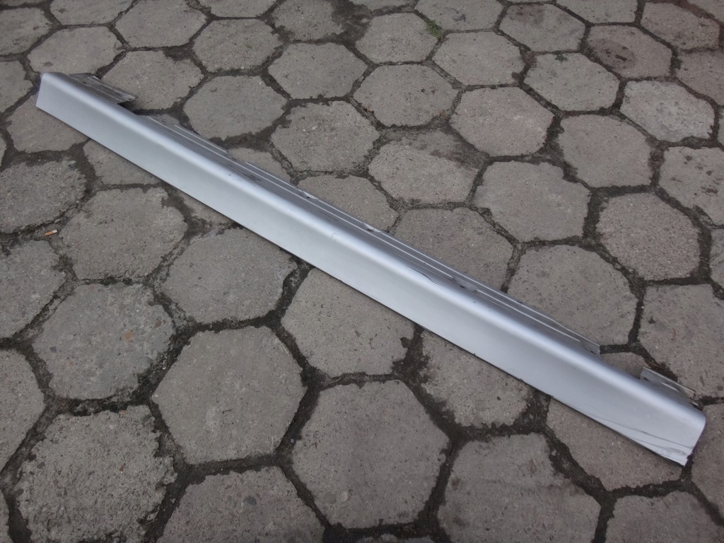 фото №1, Молдинг накладка поріг права поріг bmw e38 long lift