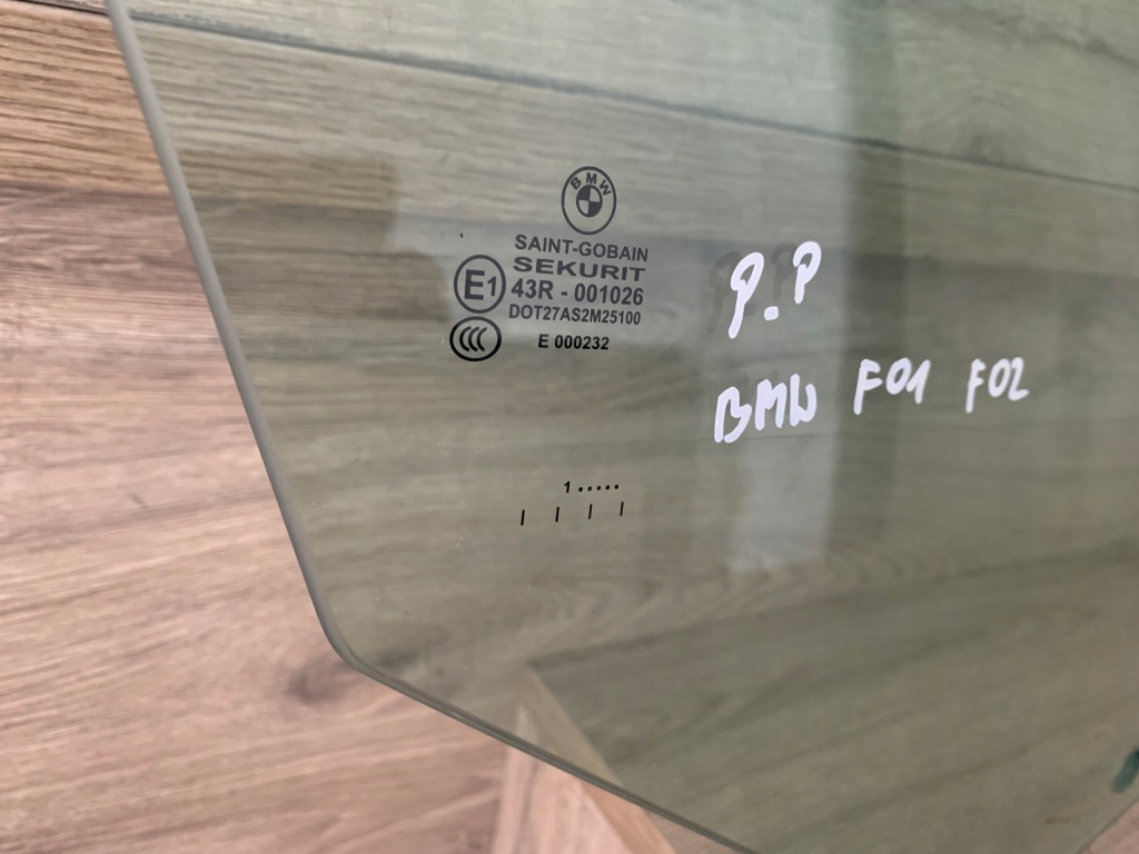 фото №2, Стекло дверь правый перед bmw 7 f01 f02