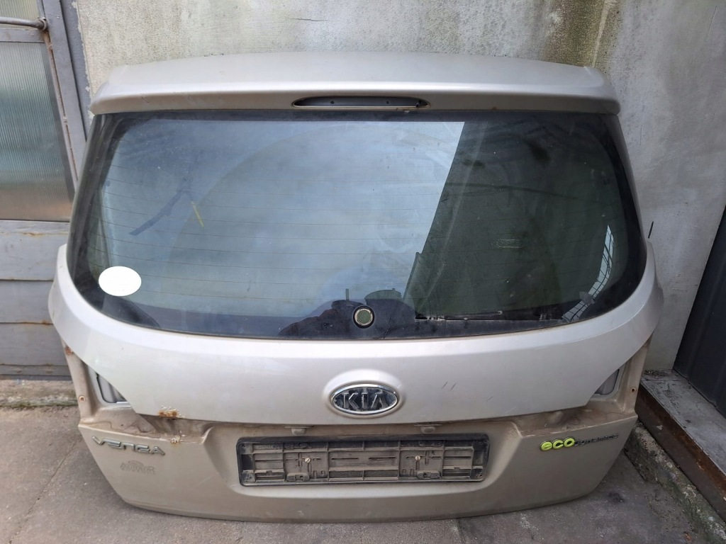 Купить Kia venga 2010 стекло задняя