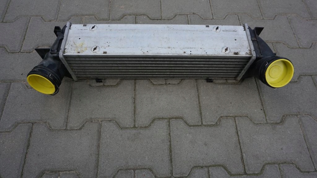 фото №1, Bmw z4 e89 - радиатор интеркулер