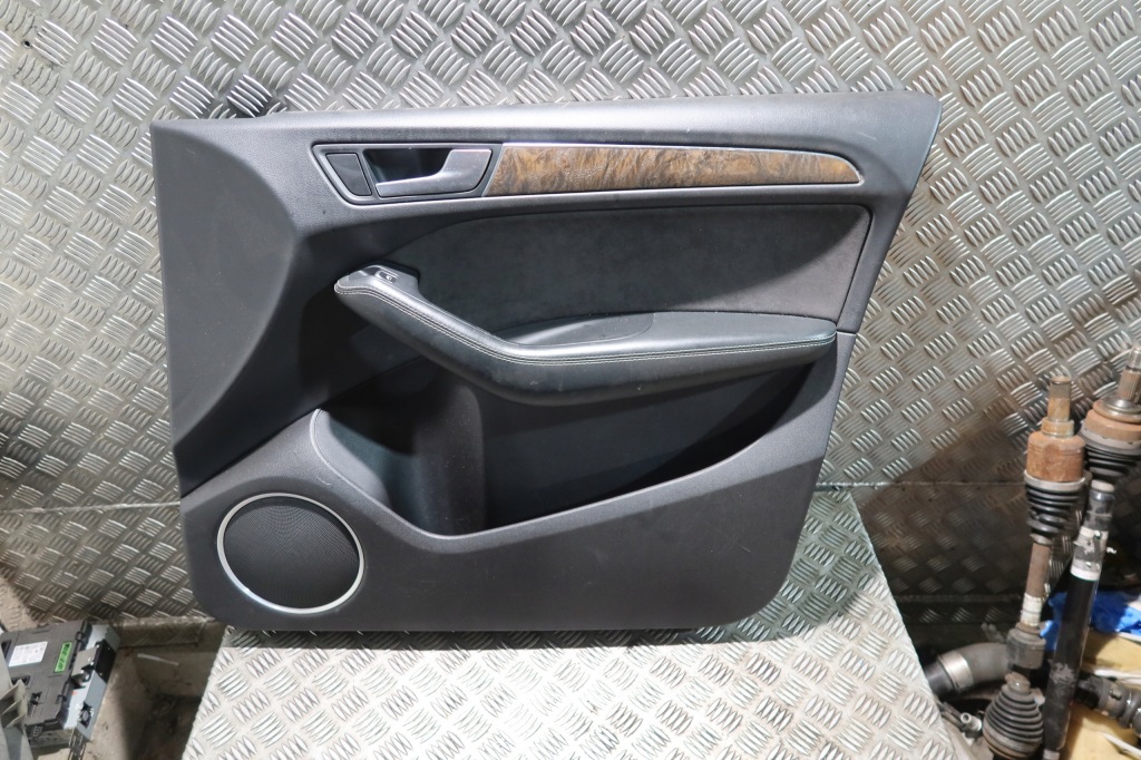 фото №1, Audi sq5 q5 8r lift обшивка дверь правый перед alcantara