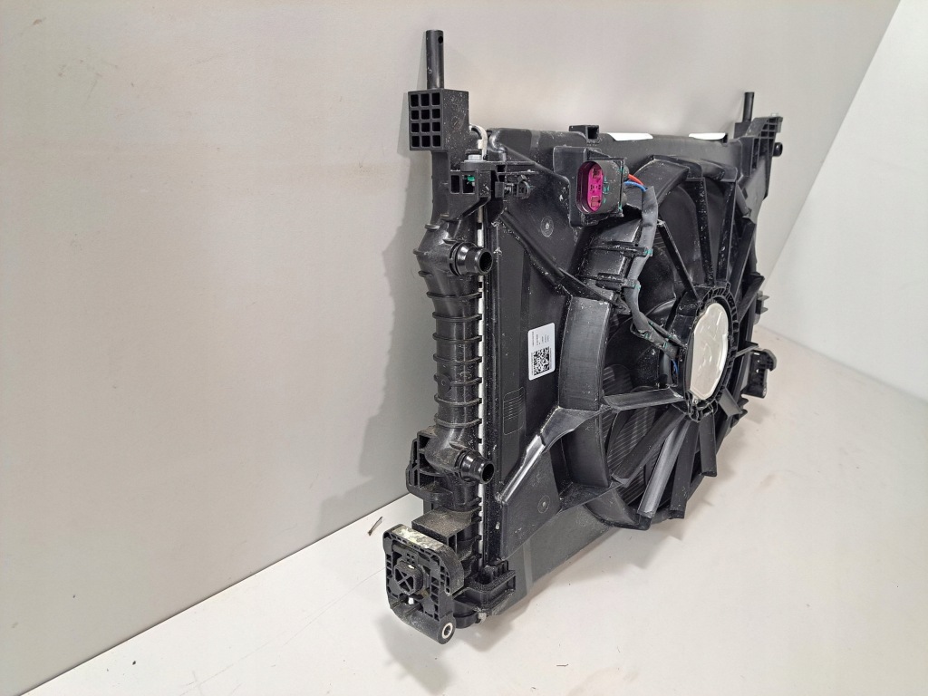 Mini electric cooper se 2023 радіатор / комплект Зі Шроту