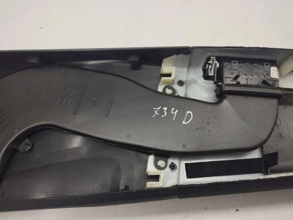 фото №7, Audi q7 4l 2006 права сторона захист верхній стійка / b