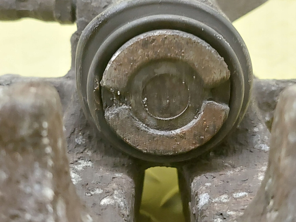 фото №5, Alfa romeo 156 1.9 jtd супорт лівий задня