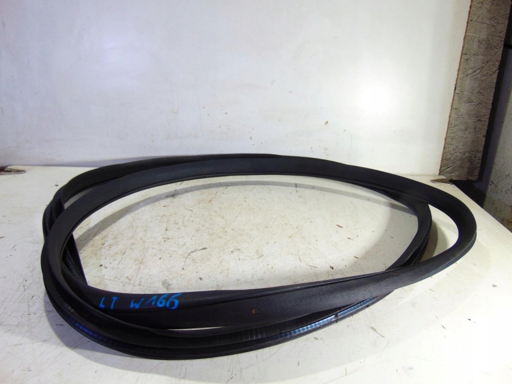 фото №1, Прокладка дверь левый задняя mercedes ml w166