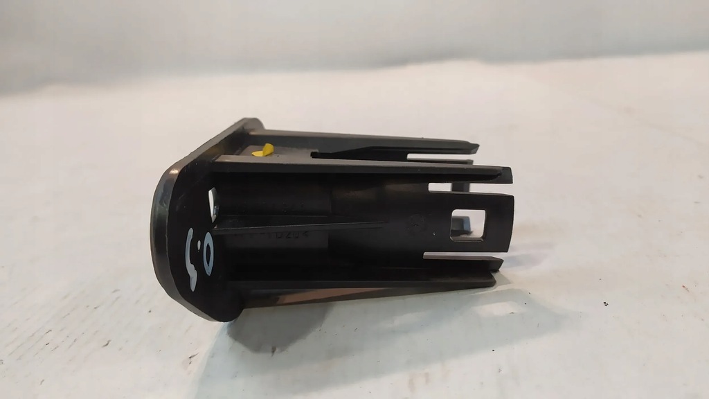 фото №8, Кронштейн розпилювача фара vw scirocco