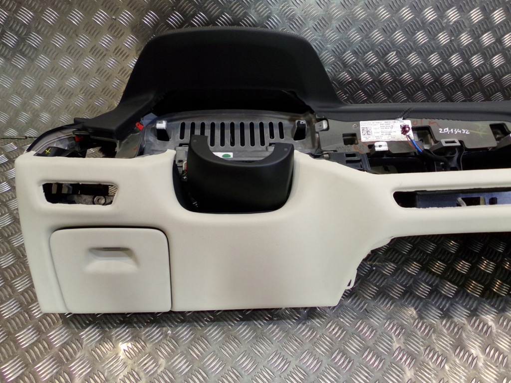 фото №10, Bmw x5 g05 x6 g06 g07 f95 панель приладів приладова панель  шкіра elfenbein weiss