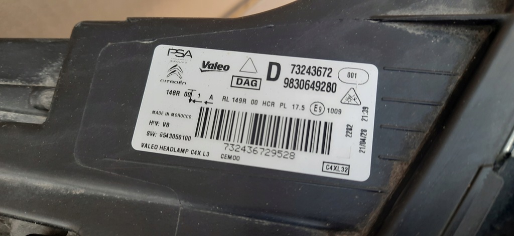 фото №9, Лампа перед правая citroen c4 iii full led 20-