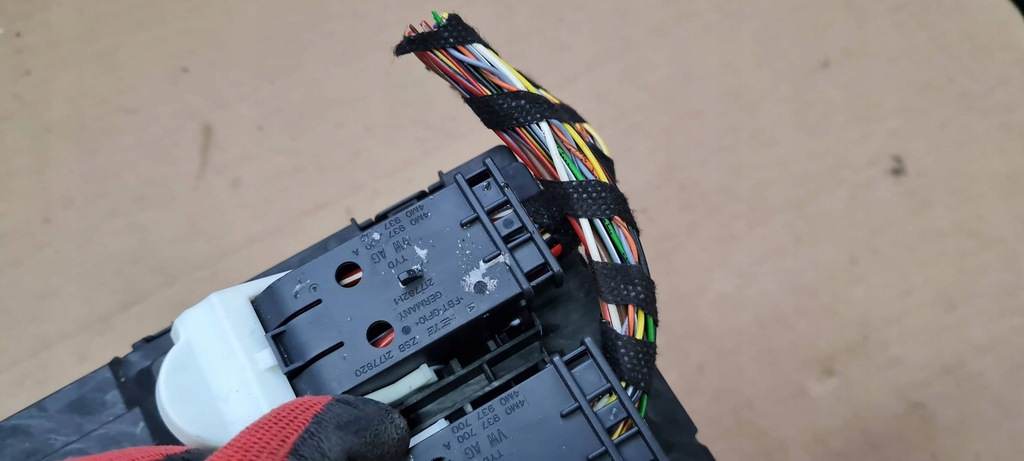 фото №10, A5 8w модуль блок управления комфорта разъёмы 8w0907063cg a4 b9 8w