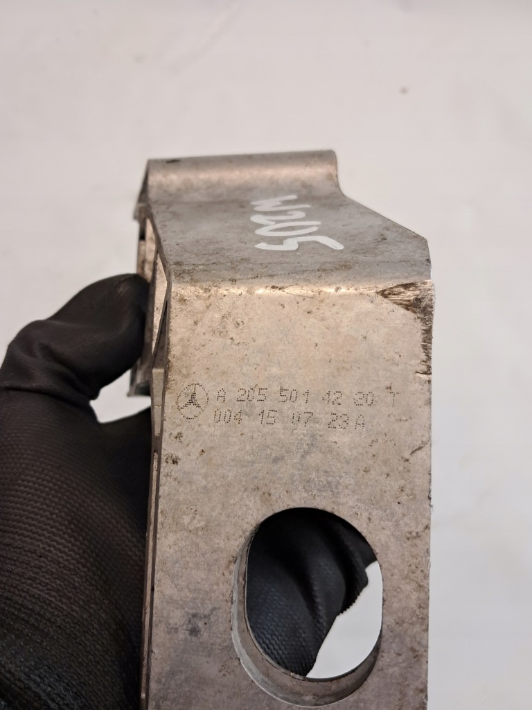 Кронштейн кронштейн радіатора праве mercedes c klasa w205 a2055014220 Оригінал