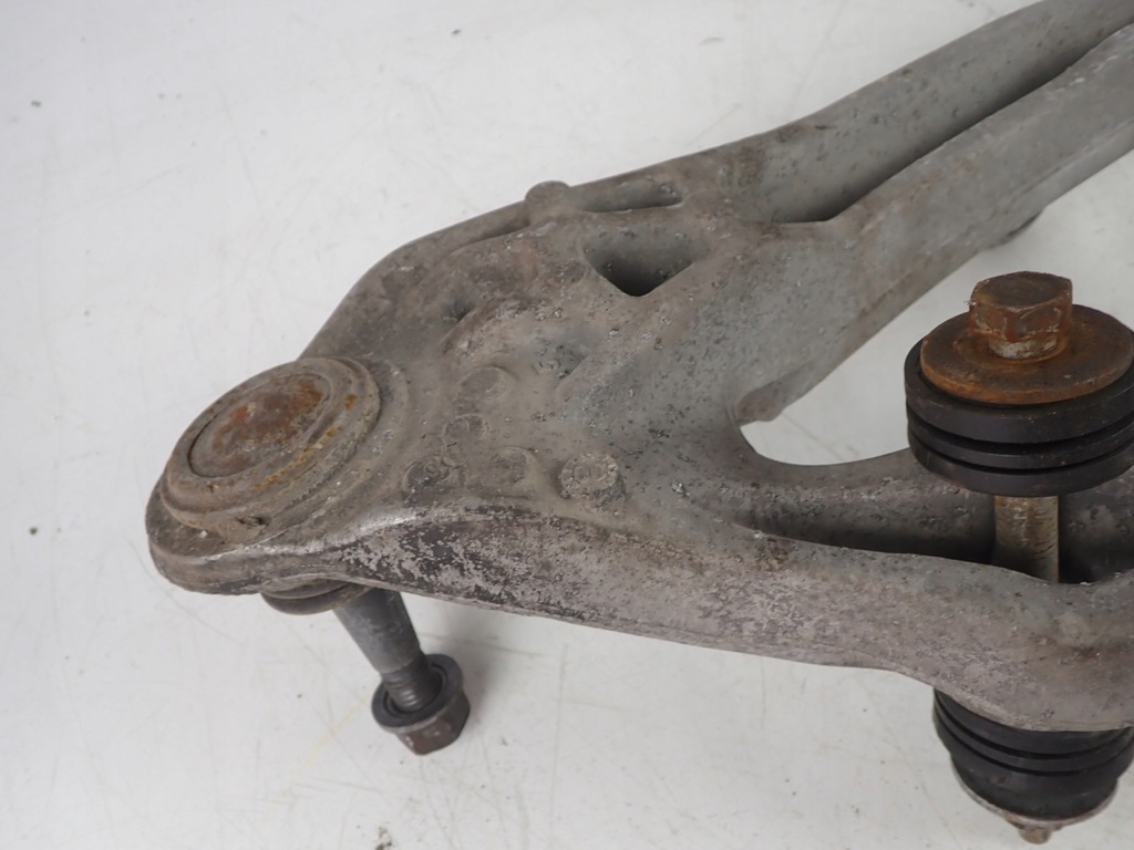 фото №9, Важіль лівий задня нижній chevrolet corvette c5