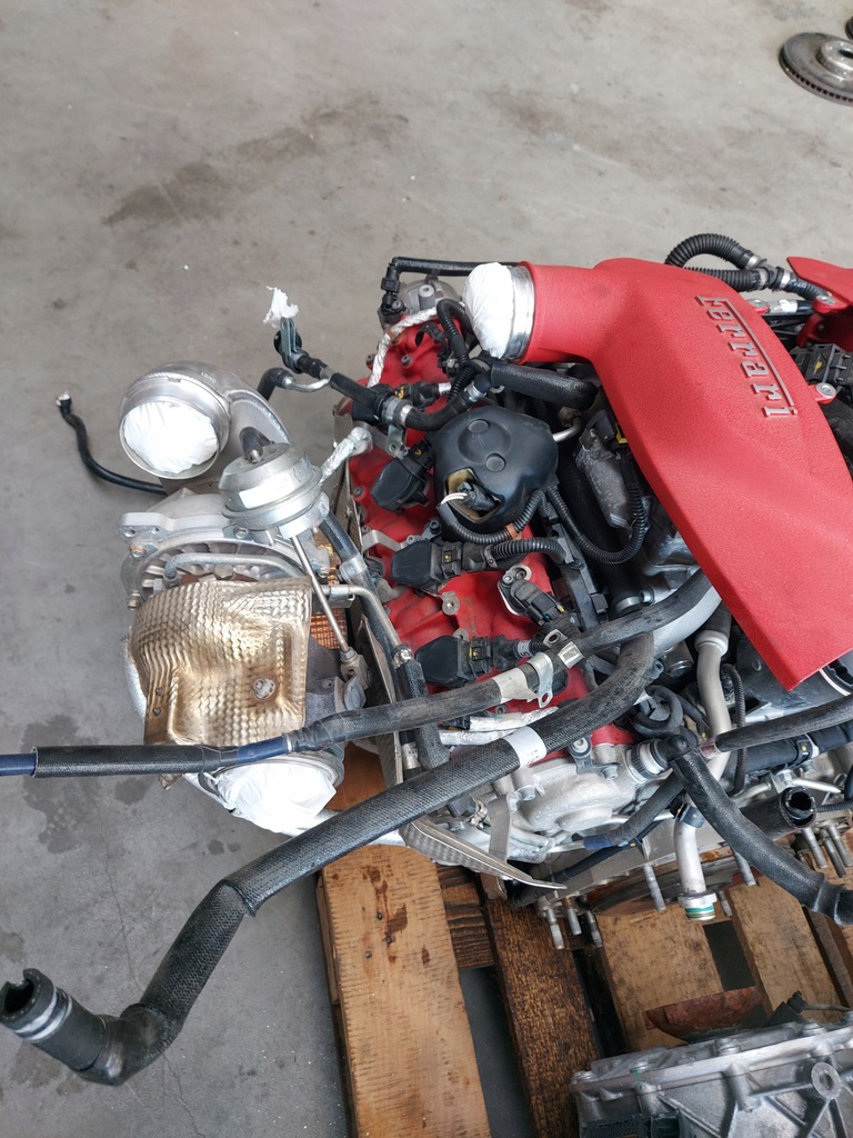 фото №13, Двигун ferrari f8 spider 3.9 kompletny