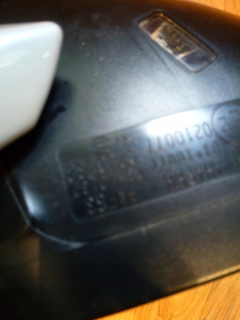 Дзеркало ліва peugeot 508 e20210077 8+2pin в Україні