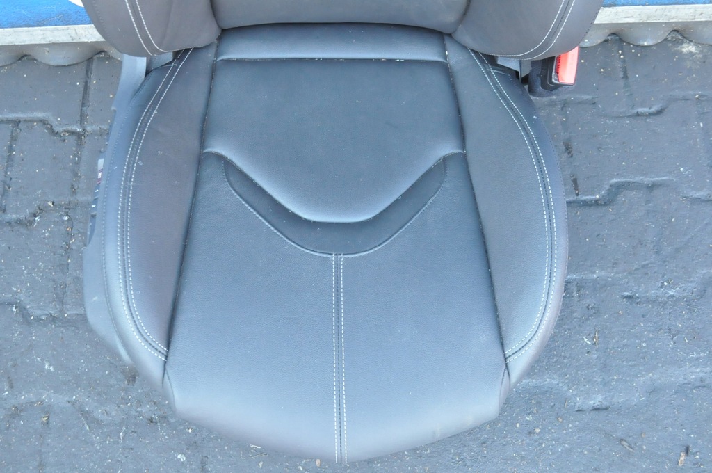 фото №14, Toyota supra mk5 gr переходник салона сиденья заднее сиденье обшивки кожа 23r