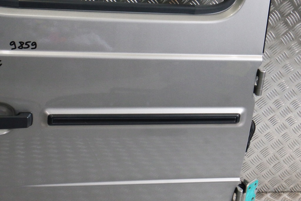 Двері правий задній mercedes w463/4 c944 9859 Зі Шроту
