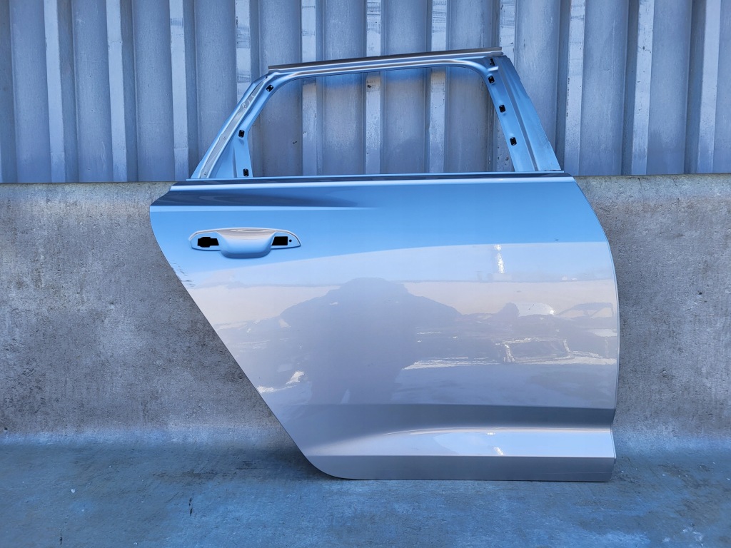 фото №1, Audi a6 c8 4k0 kombi двері праве задні bdb