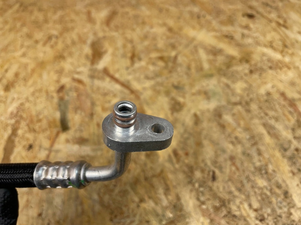 Пабтрубок  трубка шланг кондиционера opel e-corsa f peugeot e-208 2 f81392 2019- Доставка