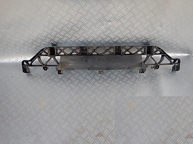 фото №1, Audi q7 4l0 направляющая бампера задняя