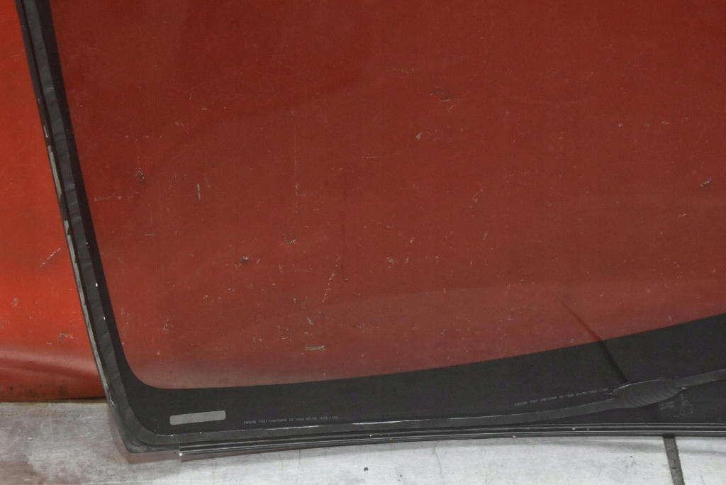 Скло перед передня лобове tesla model y 20- Доставка