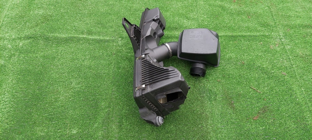 Корпус фільтра bmw f20 f21 f22 f23 f30 f31 f32 f33 f36 2.0/2.8 b 8647449 в Україні