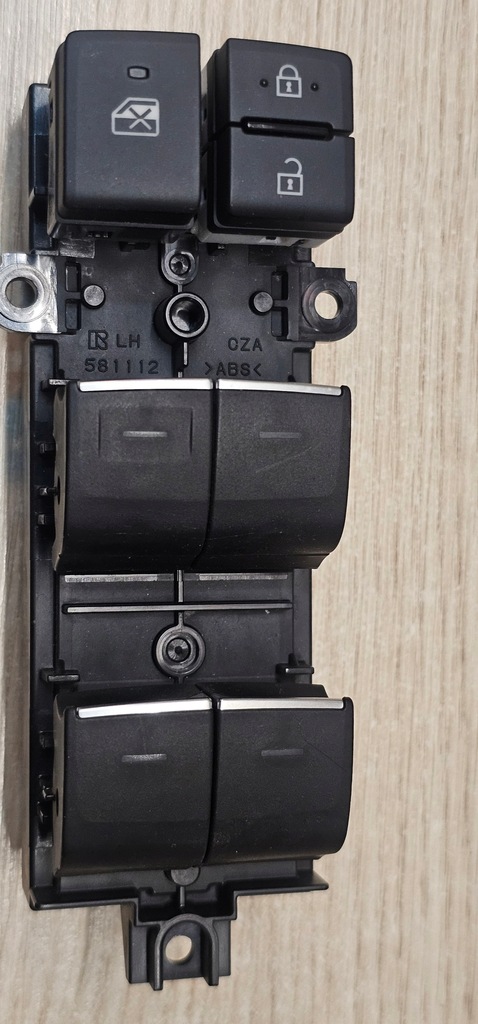 фото №11, Toyota corolla xii e21 панель керування вікон перемикач лівий 84040-02160