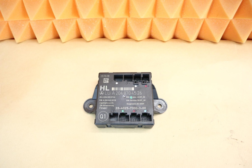 фото №1, Mercedes w204 модуль дверь левый задняя 2048704526