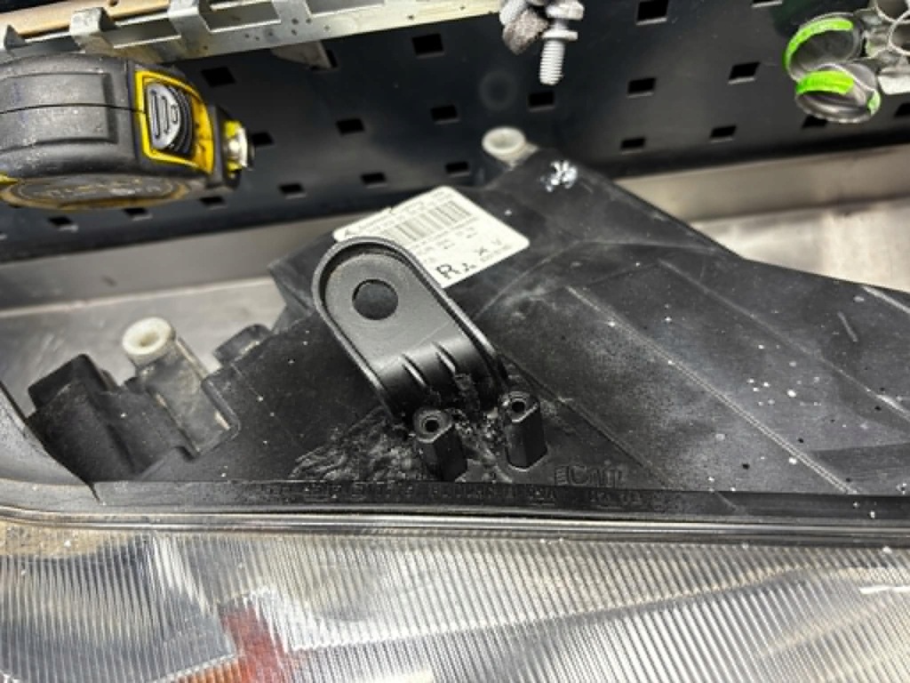 фото №11, Mitsubishi colt vi 08 лампа ліва перед передня 030124930100 030124930200