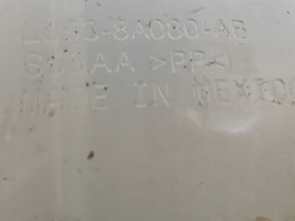 фото №11, Ford mustang mach-e 21r бак жидкость радиатора оригинал