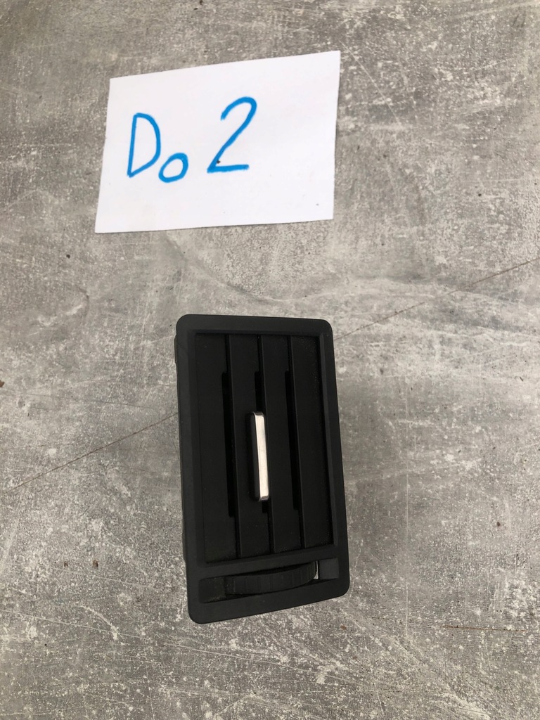 фото №1, Решётка обдув ford оригинальный номер 3m51-r018b08