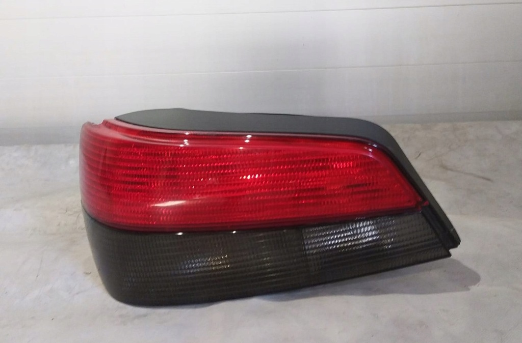 фото №1, Лампа задняя левая peugeot 306 хэтчбек 1998r.