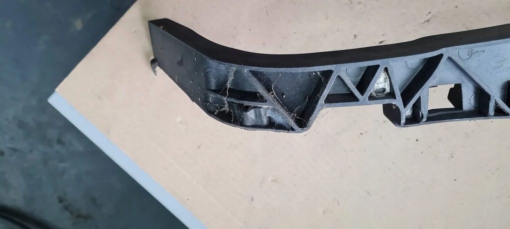 фото №8, Sq5 8r q5 lift напрямна кронштейн бампера правий задня 8r0807454c