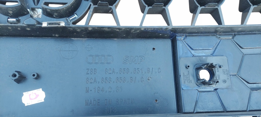 Audi a1 ii 2018- решётка радиатора решётка радиатора бампера передний 82a853651b Оригинал