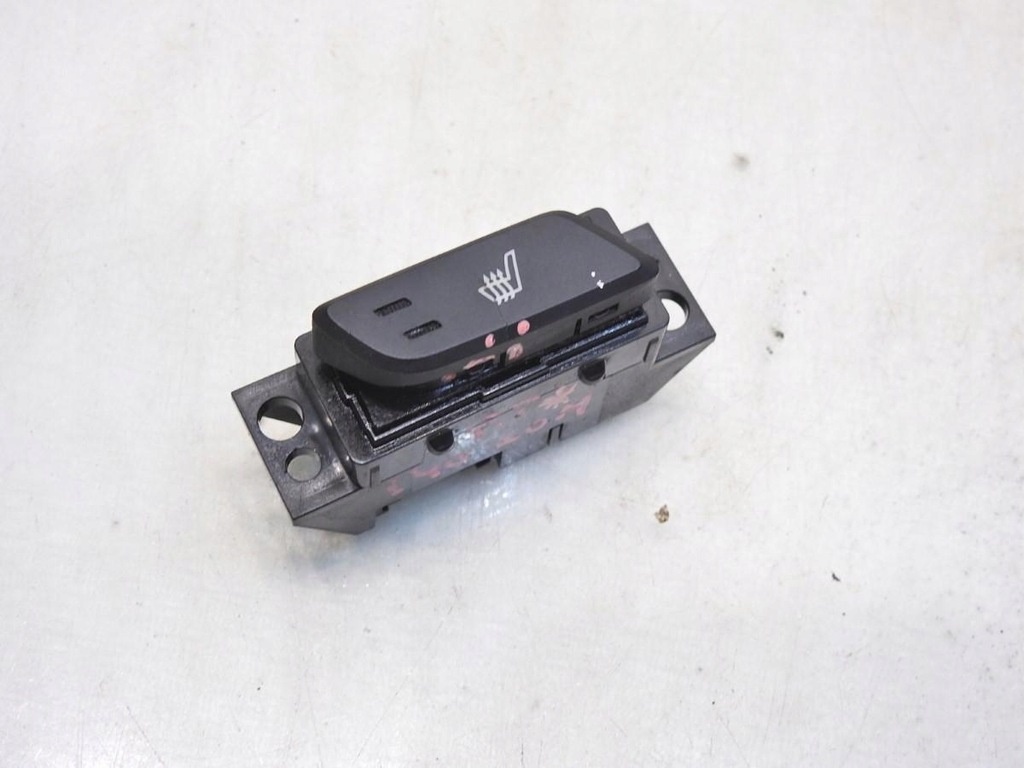 фото №7, Кнопка подогрев сиденье правый hyundai i40